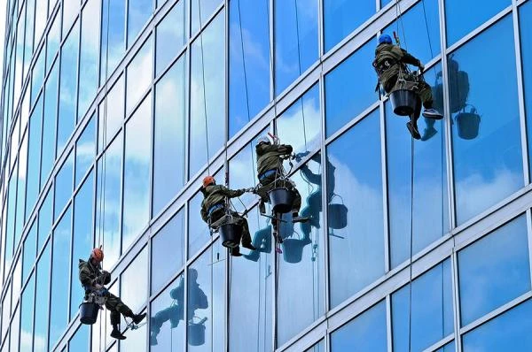 Nettoyage de vitres à CROISSY-BEAUBOURG